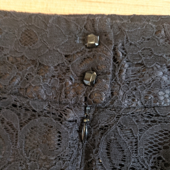 Banana Republic Lace Pencil Skirt - Picture 5 of 6